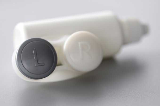 czyszczenie soczewek krok po kroku