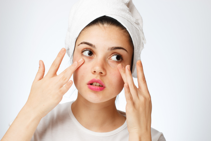 Higiena brzeg&oacute;w powiek