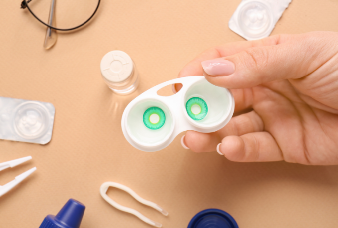Jak przechowywać soczewki kontaktowe?