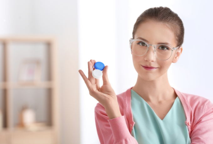 Soczewki do przedłużonego noszenia - co to takiego?